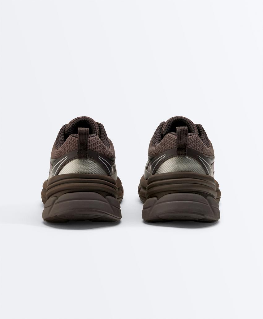 Кроссовки в стиле беговых тренировок