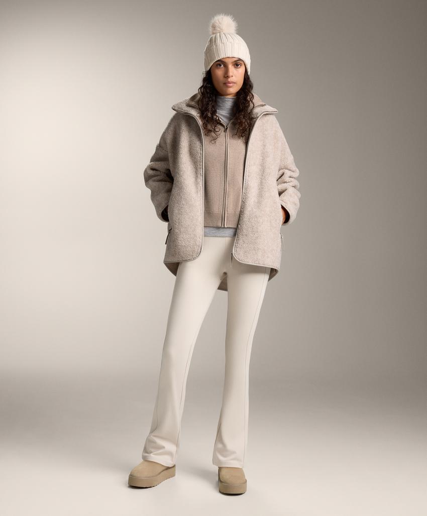 Теплые брюки с высокой посадкой и широкими штанинами с карманами