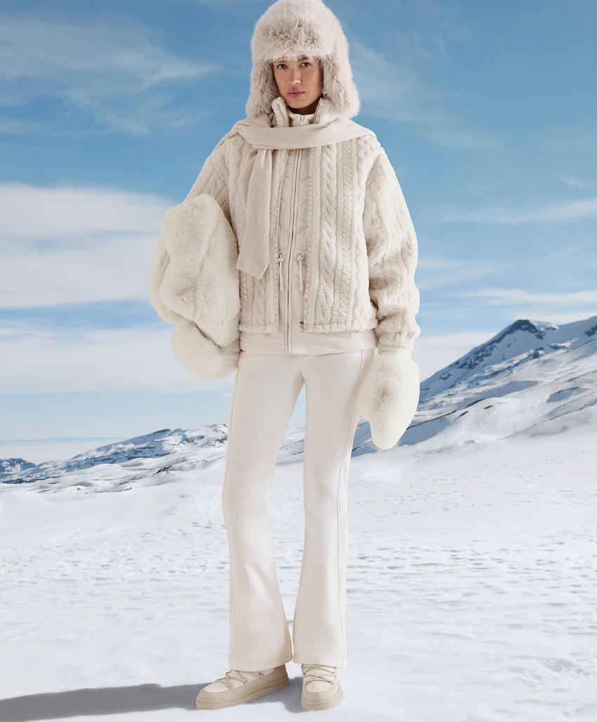 Теплые брюки с высокой посадкой и широкими штанинами с карманами