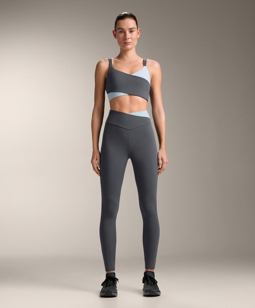 Легинсы Comfortlux до щиколотки с V-образным поясом и контрастной отделкой