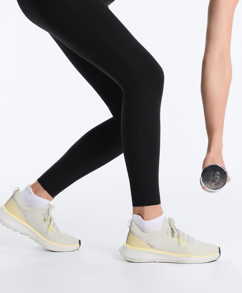 Компрессионный длинный комбинезон с двойным ремешком