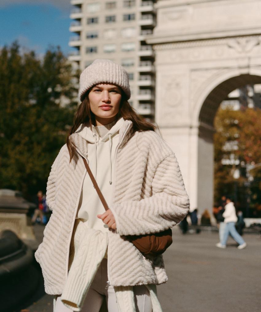 Толстовка «бокси» с капюшоном из модала с начесом