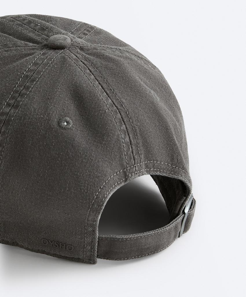 Кепка из 100% хлопка с эффектом потертости