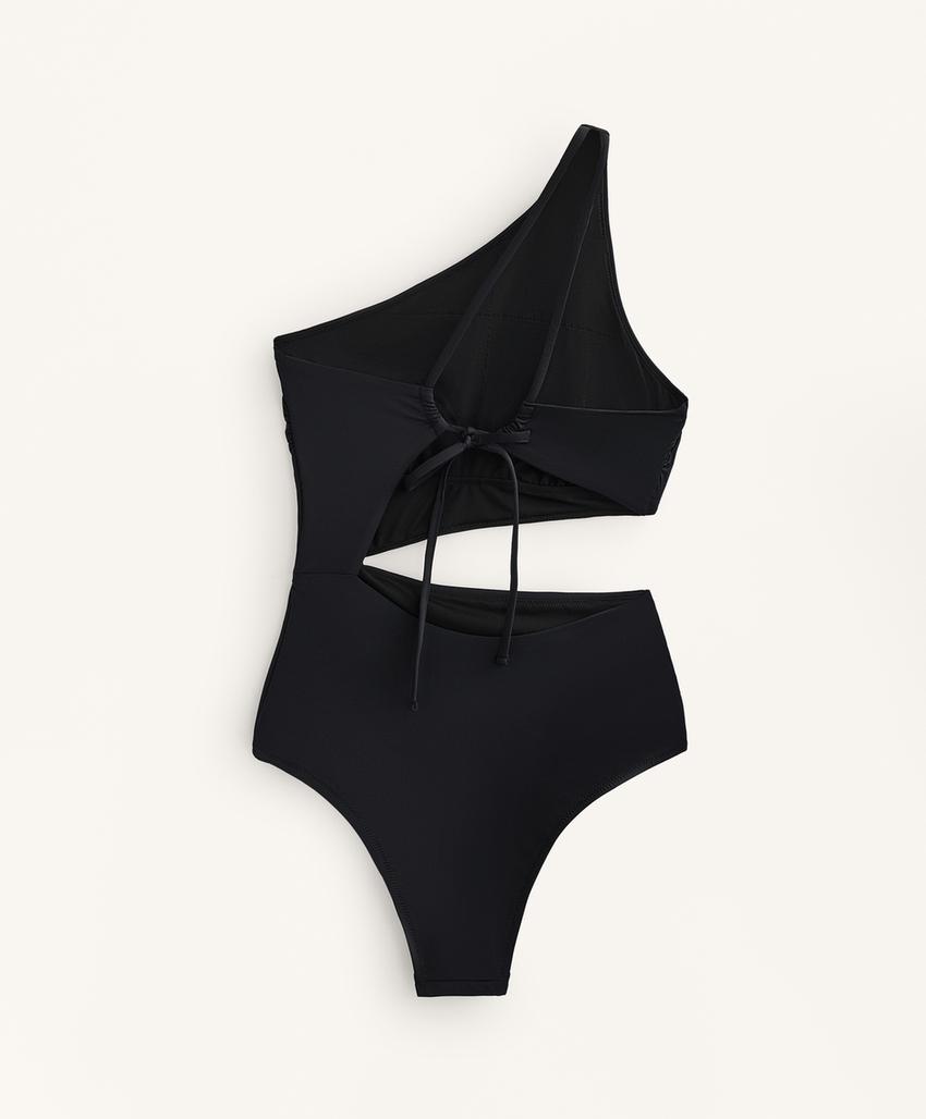 Трикини с асимметричным завязыванием