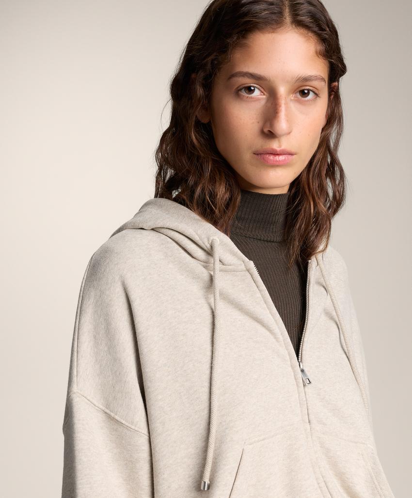 Худи с широкими рукавами из хлопка