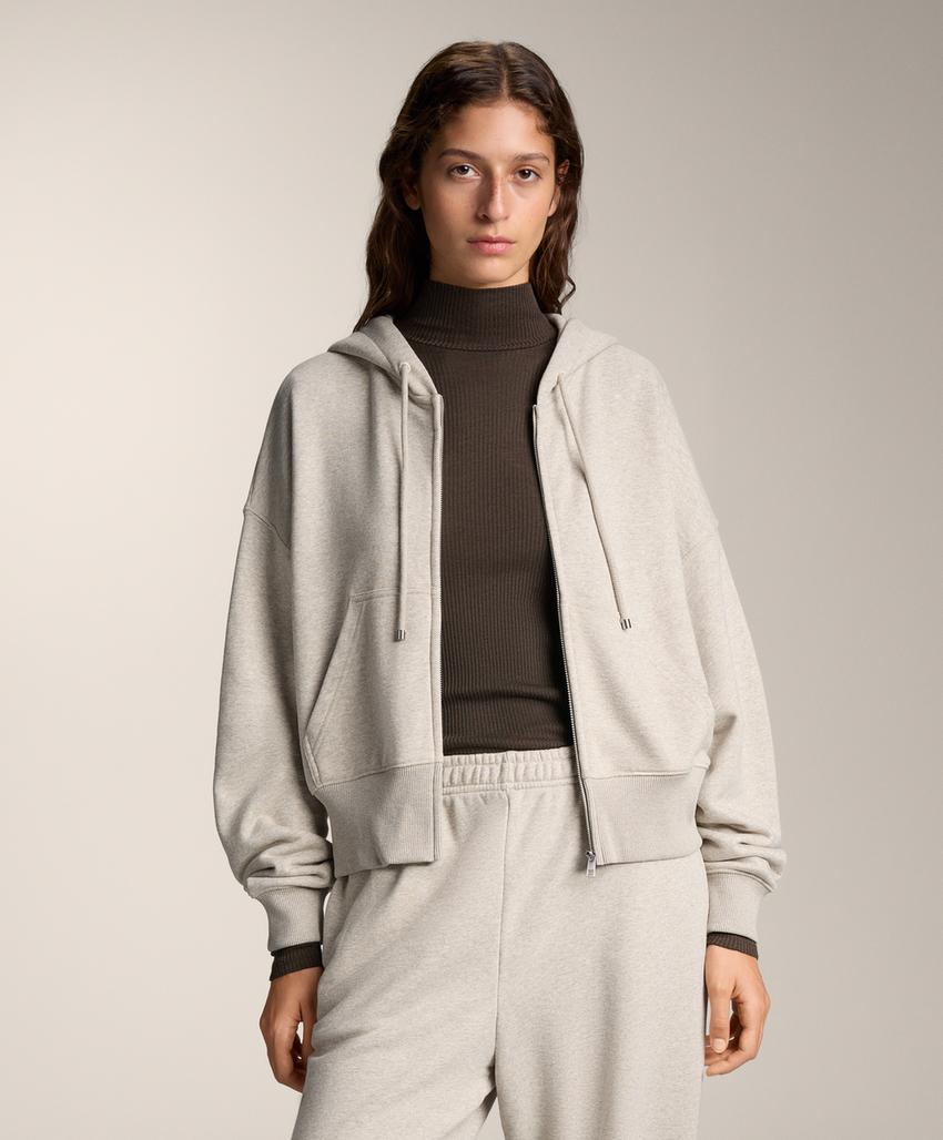 Худи с широкими рукавами из хлопка