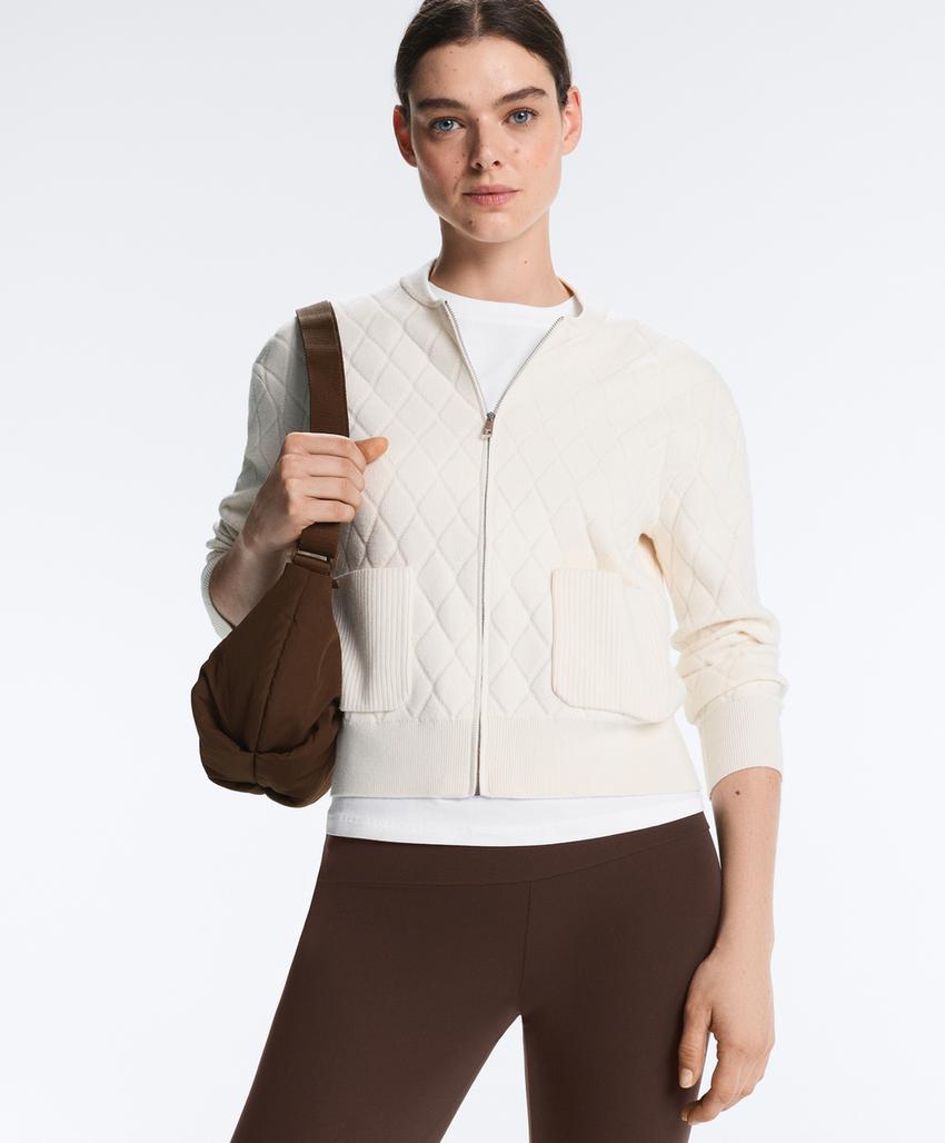 Кардиган с араниевым узором