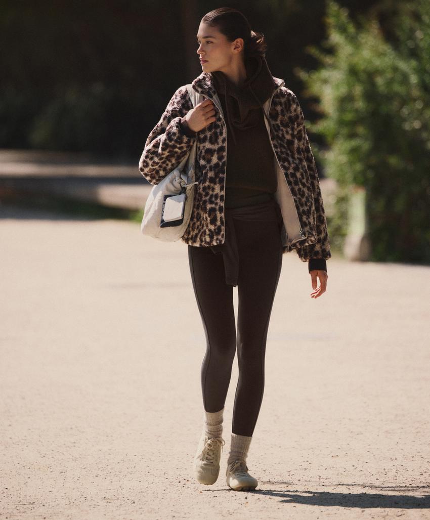 Теплые леггинсы с высокой посадкой и карманами 70 см