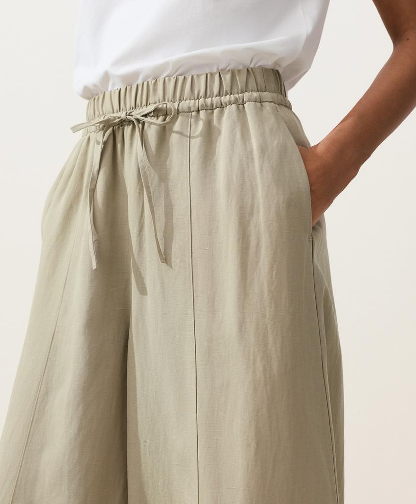 Шаровидные брюки из смеси лиоцелла и 24% льна с швами