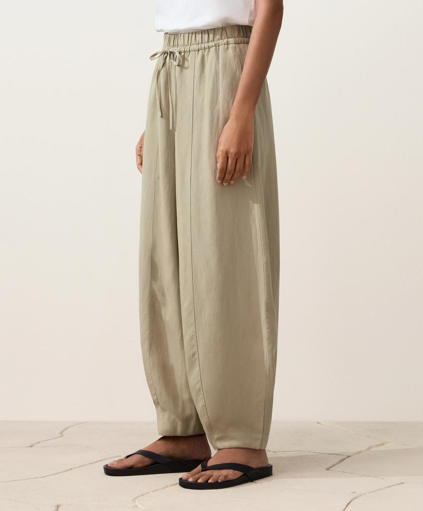 Шаровидные брюки из смеси лиоцелла и 24% льна с швами
