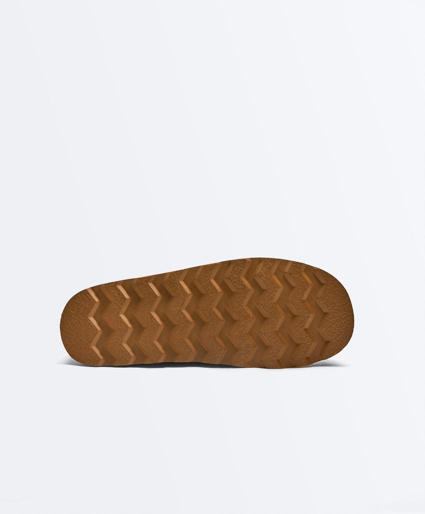 Сабо из искусственного меха и разделанной кожи