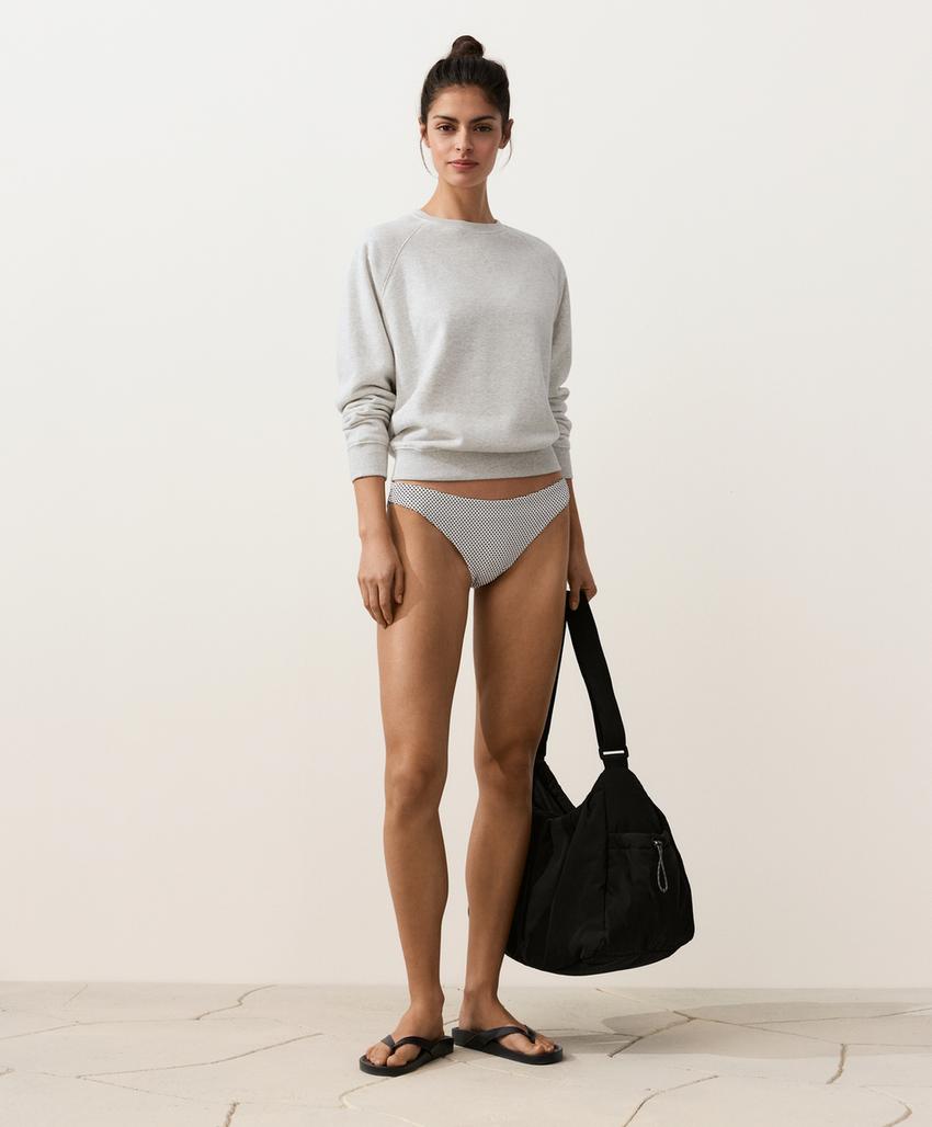 Классические плавки бикини с жаккардовым узором в горошек