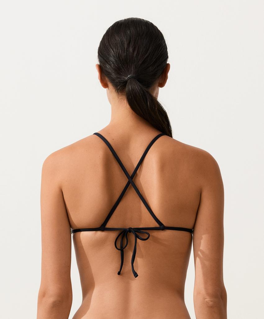 Топ бикини с треугольными чашками из вязаного полотна