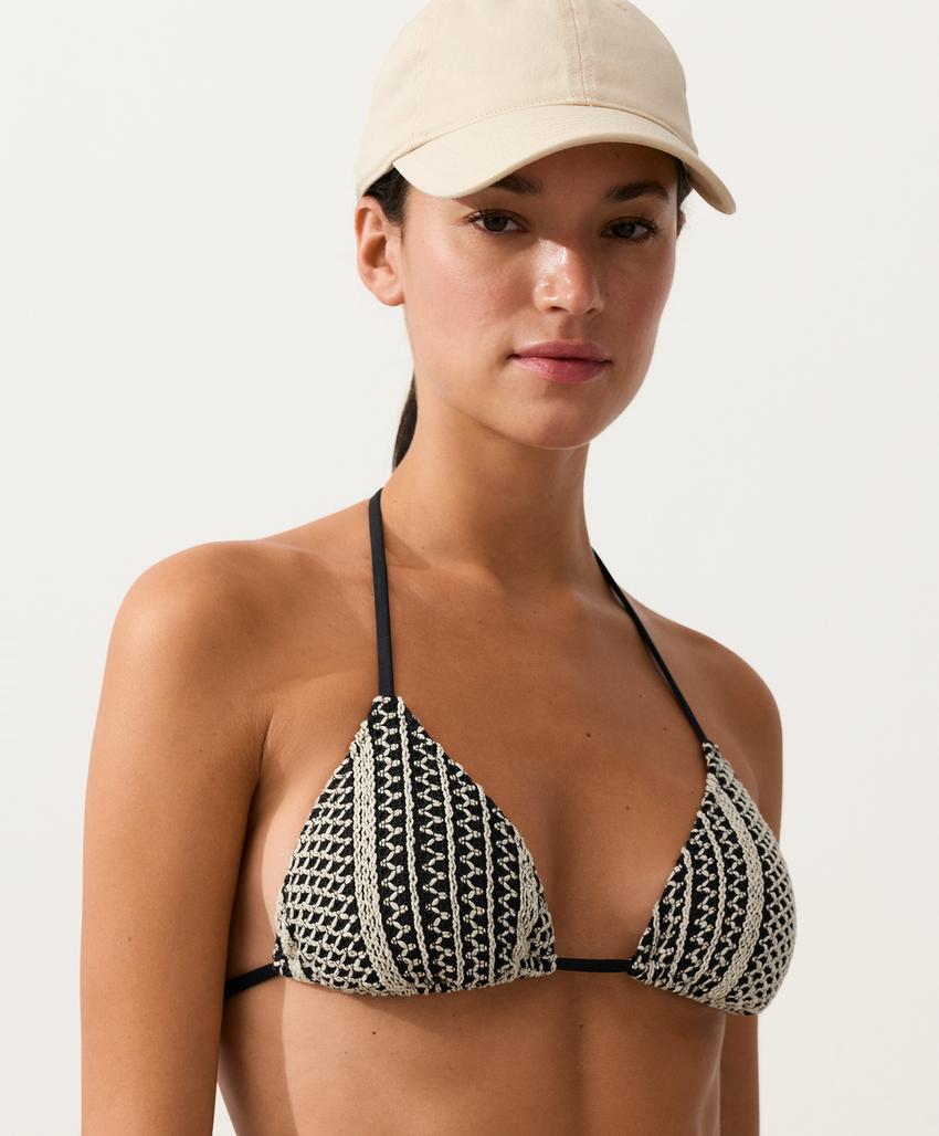 Топ бикини с треугольными чашками из вязаного полотна