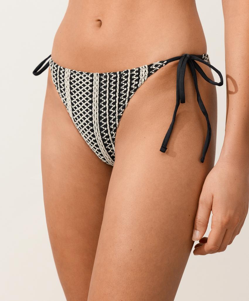 Полуоткрытые плавки бикини Crochet