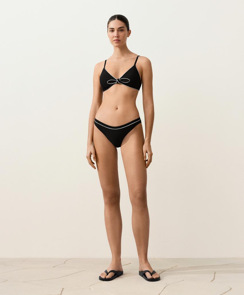 Топ бикини с треугольными чашками и бантом