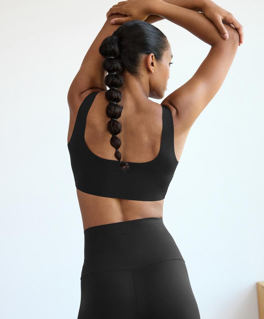 Черный купальник oysho