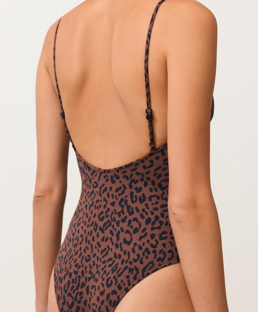 Купальник с леопардовым принтом