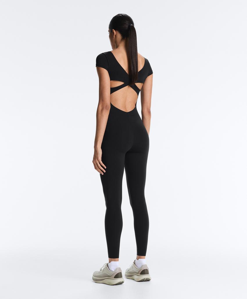 Длинный комбинезон Compressive с коротким рукавом