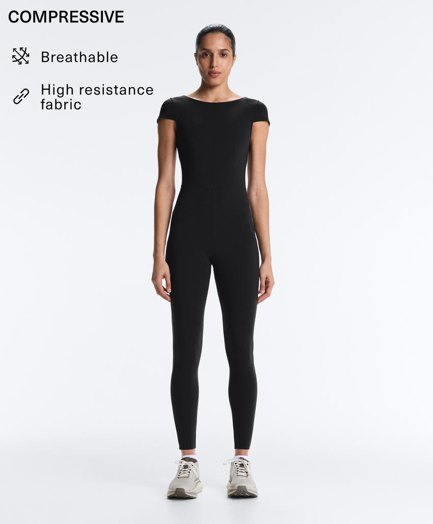 Длинный комбинезон Compressive с коротким рукавом