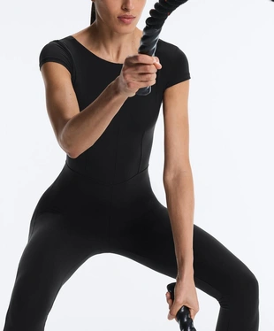 Длинный комбинезон Compressive с коротким рукавом- Заказать в России