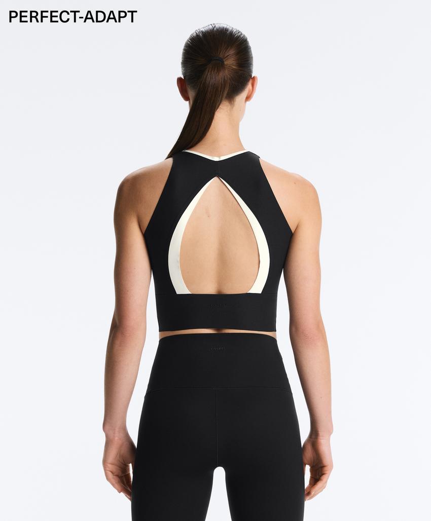 Майка Perfect-adapt с контрастными деталями