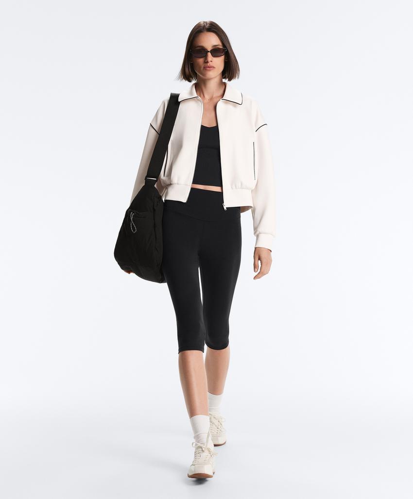 Куртка с отделкой под неопрен