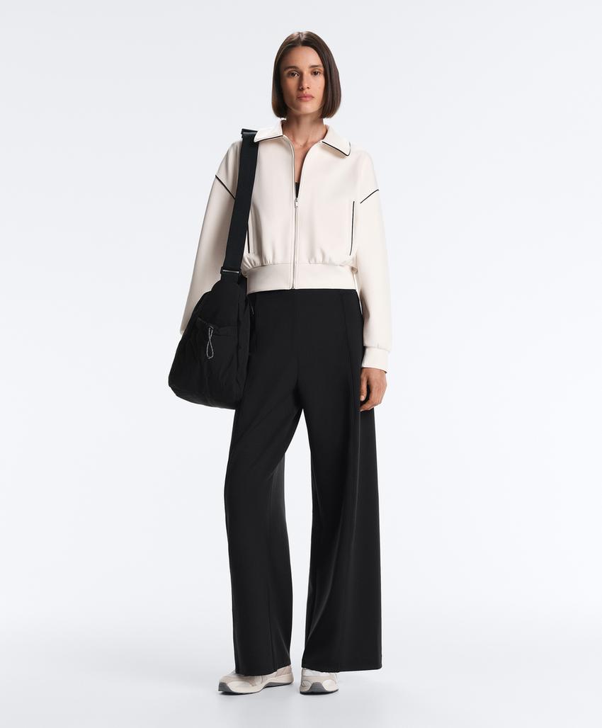 Куртка с отделкой под неопрен