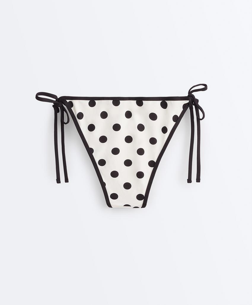 Полуоткрытые плавки бикини из пике в горошек