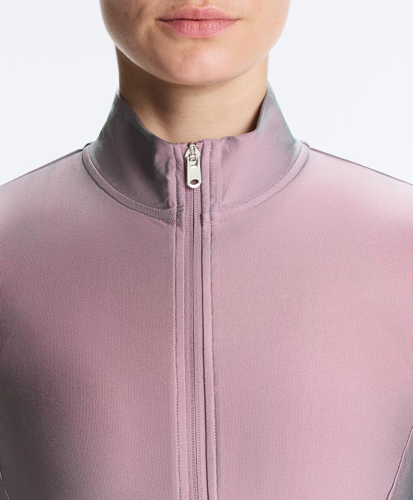 Высокотехнологичная переливающаяся куртка