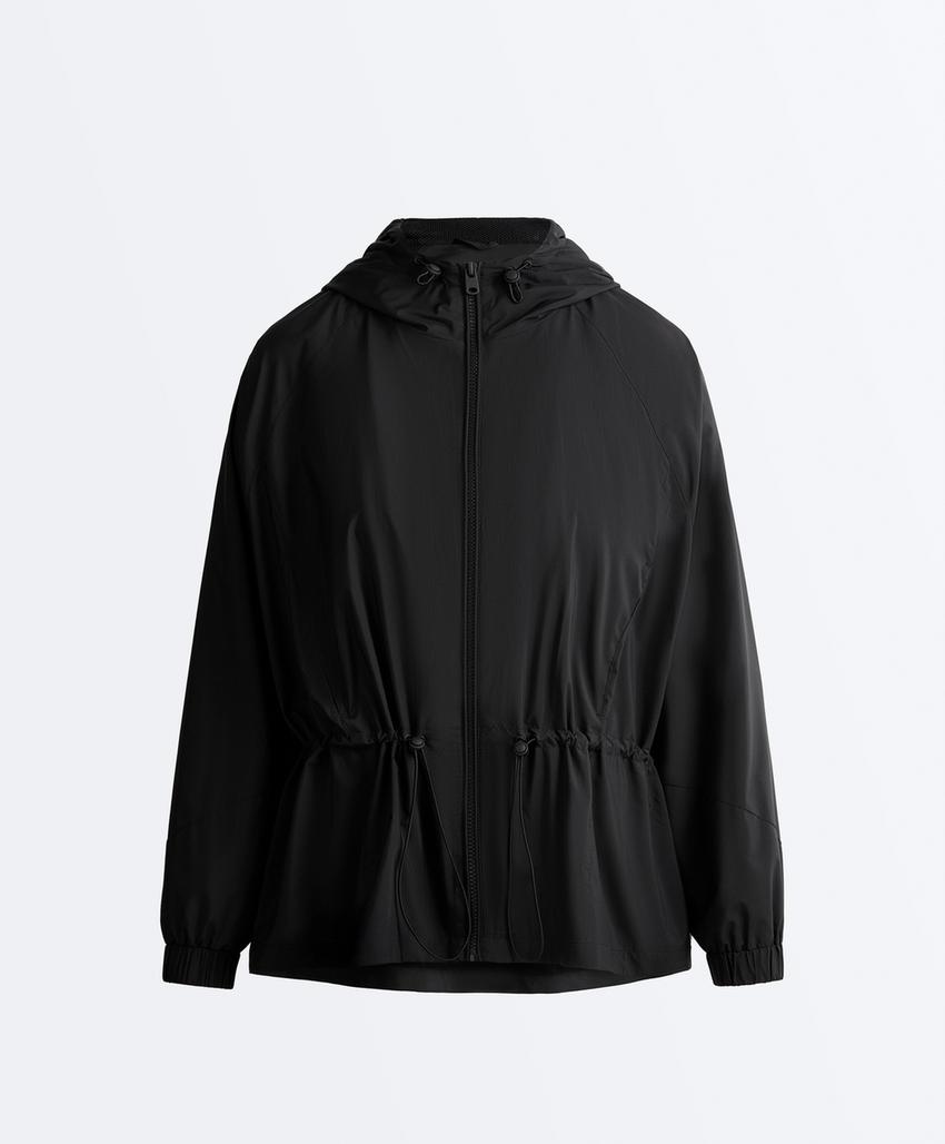 Куртка из водоотталкивающей ткани