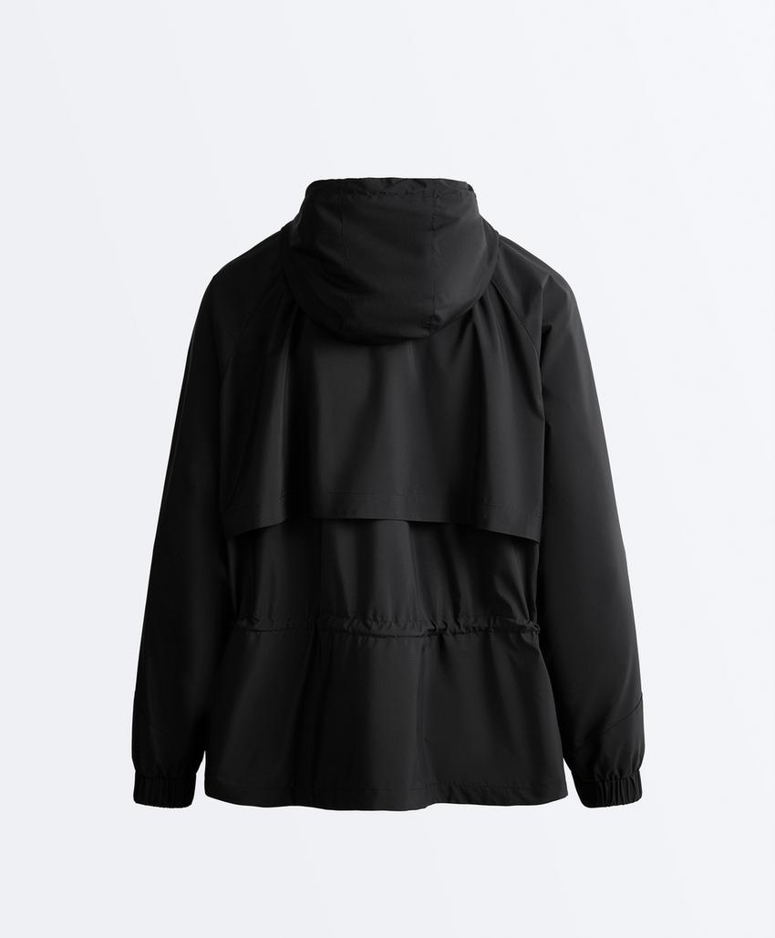 Куртка из водоотталкивающей ткани