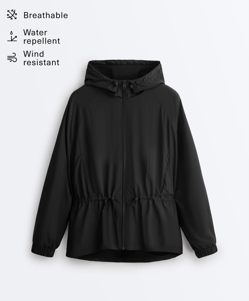 Куртка из водоотталкивающей ткани