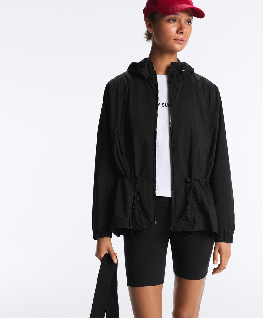 Куртка из водоотталкивающей ткани