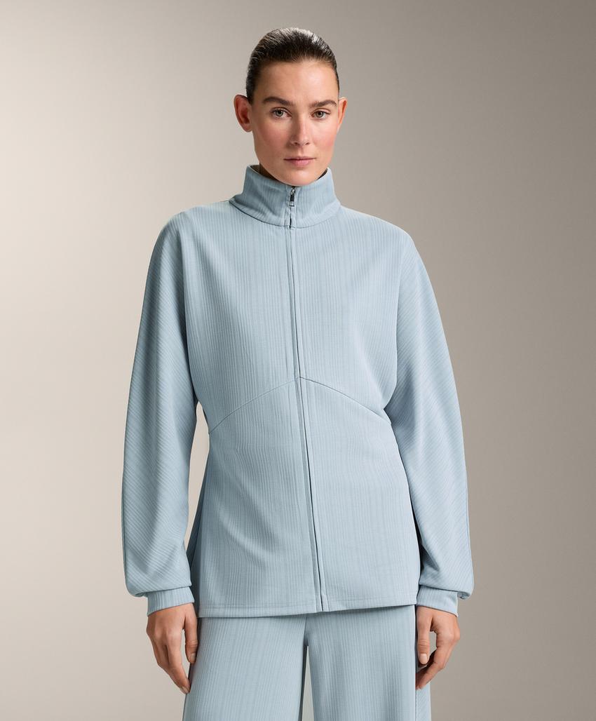 Длинная куртка с асимметричной полосой из модала