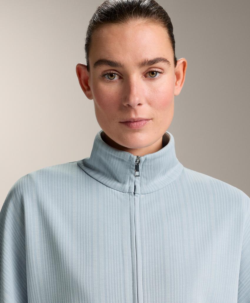 Длинная куртка с асимметричной полосой из модала