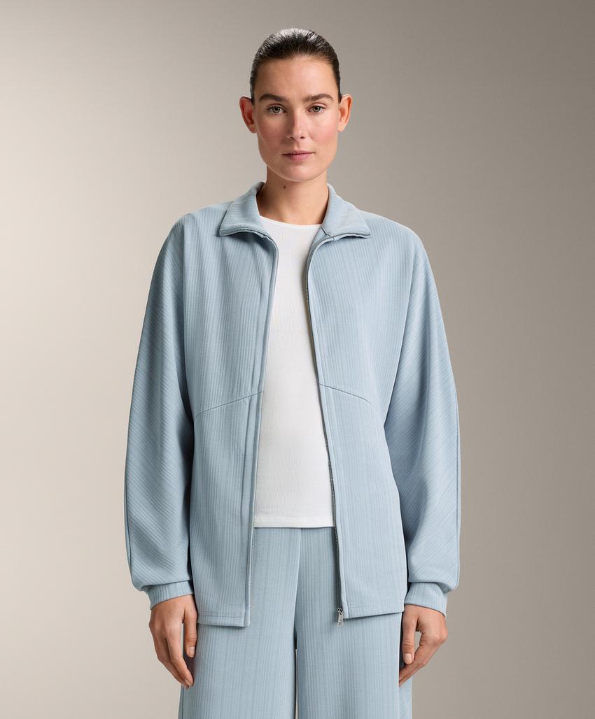 Длинная куртка с асимметричной полосой из модала