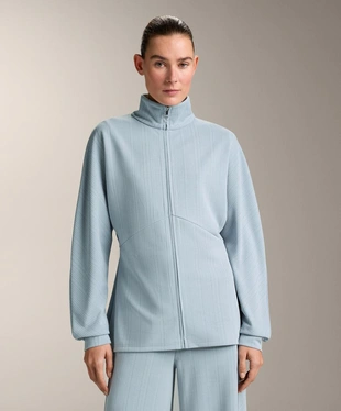 Длинная куртка с асимметричной полосой из модала- Заказать в России