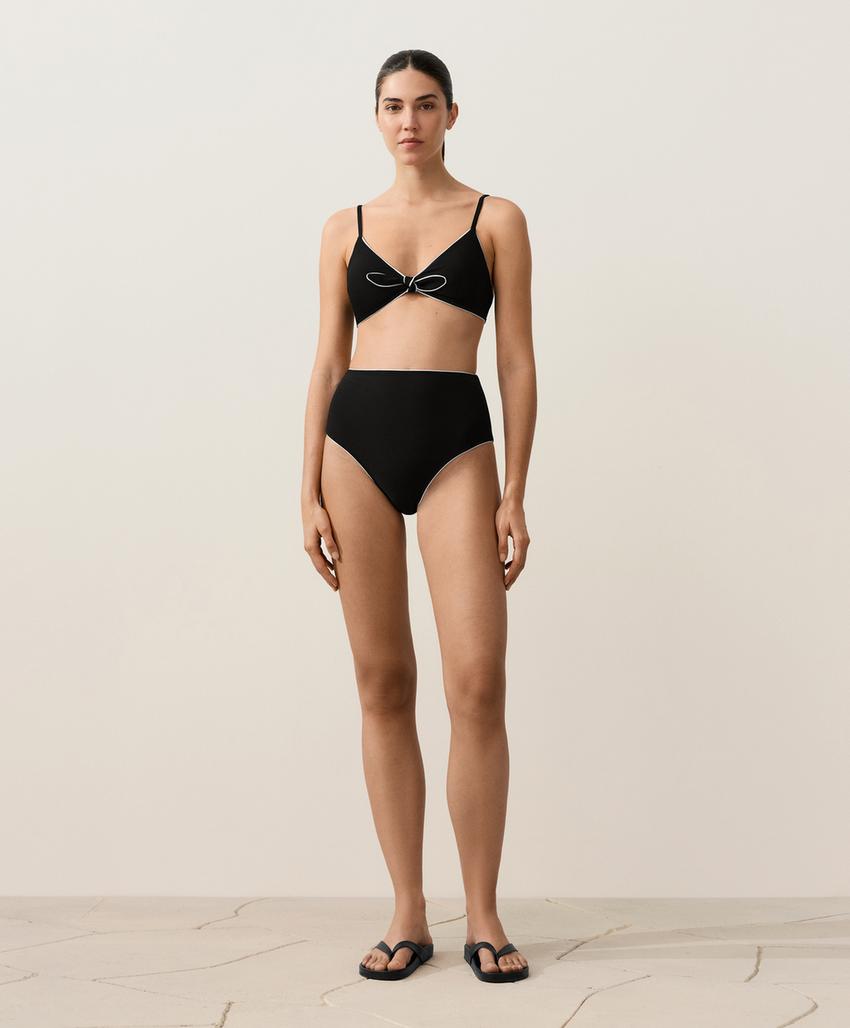 Классические высокие плавки бикини с Piping