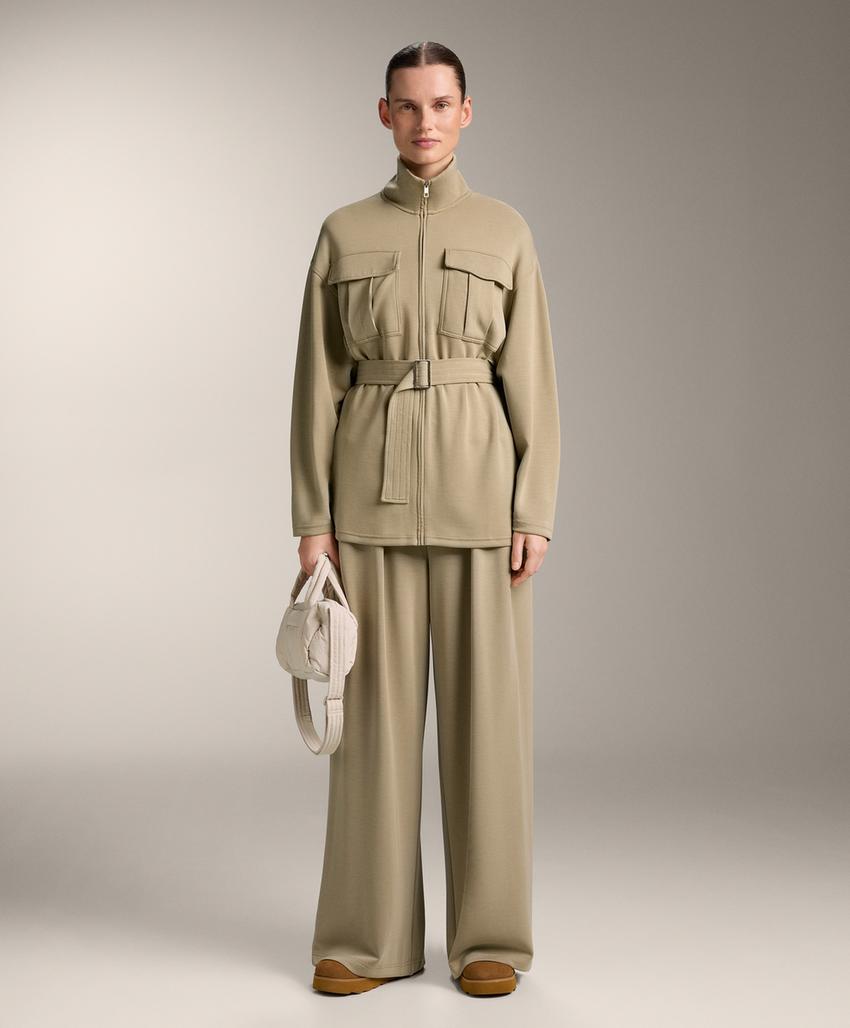 Длинная куртка с поясом из мягкой ткани с модалом