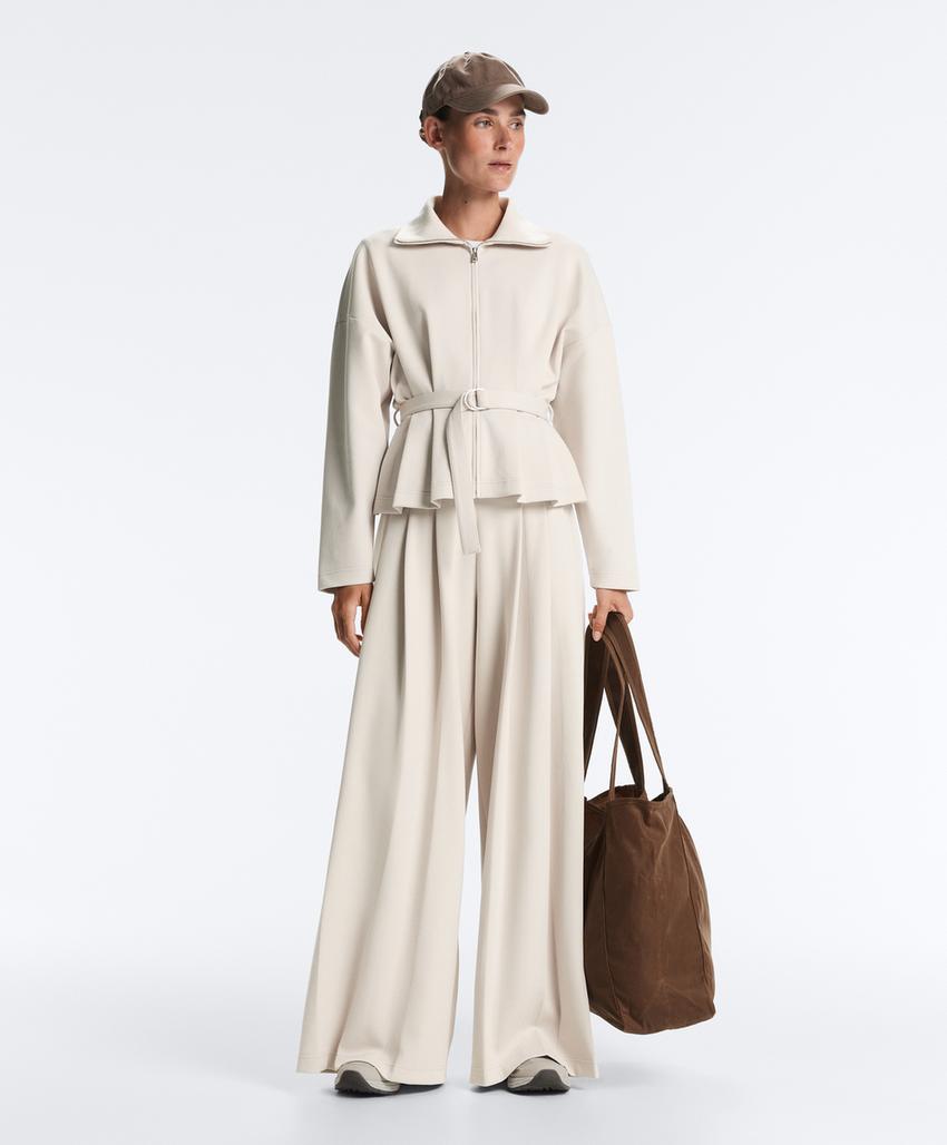 Куртка пике с поясом и складками, с хлопком