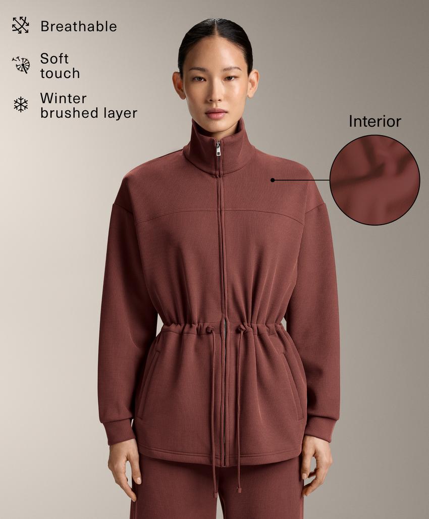 Длинная куртка с регулируемой талией