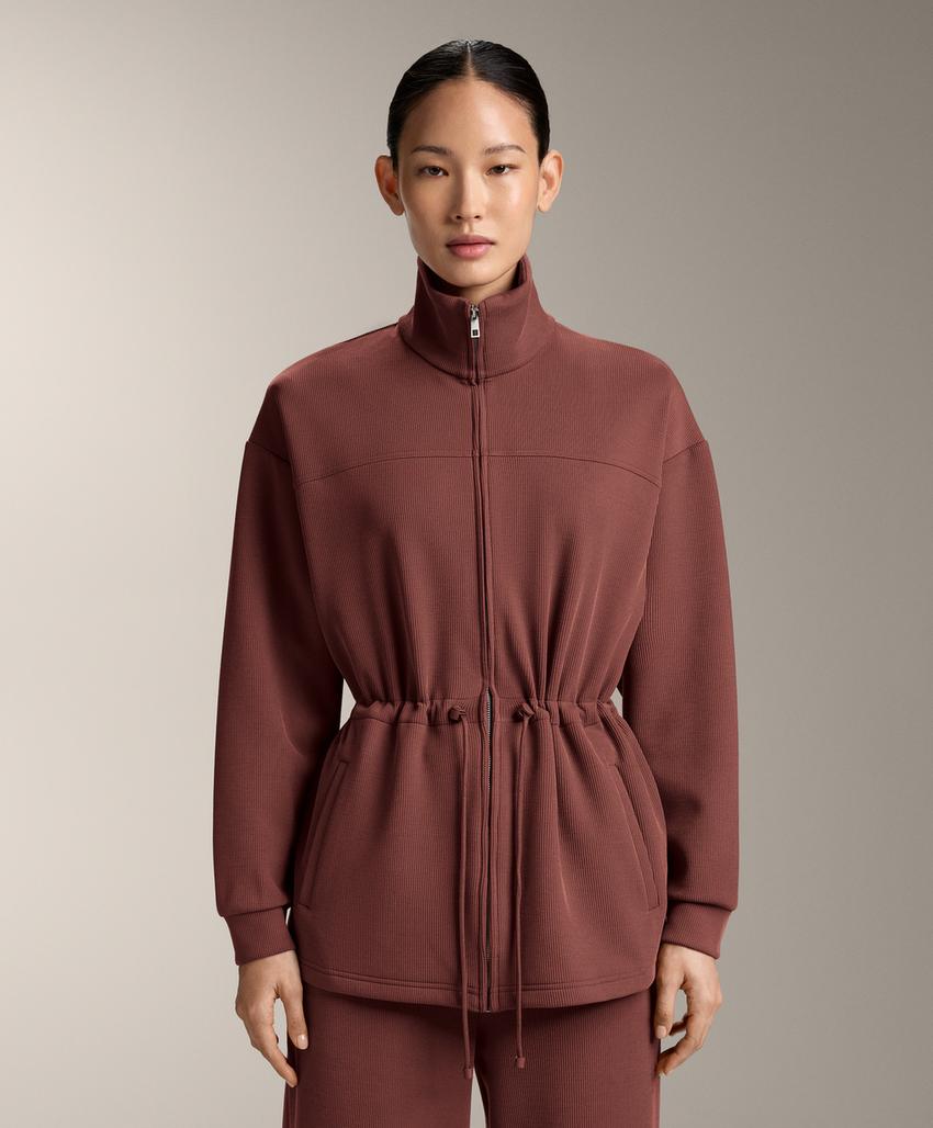 Длинная куртка с регулируемой талией