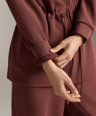 Длинная куртка с регулируемой талией- Заказать в России