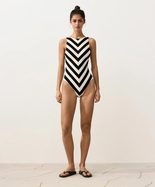 Купальник халтер в диагональную полоску- Заказать в России