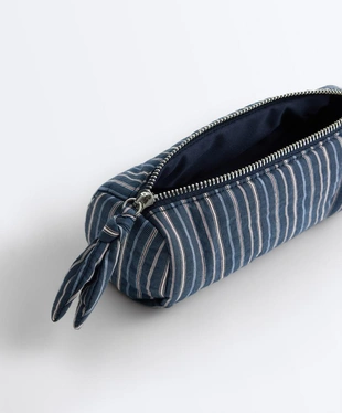 Косметичка с принтом в полоску и узлом- Заказать в России