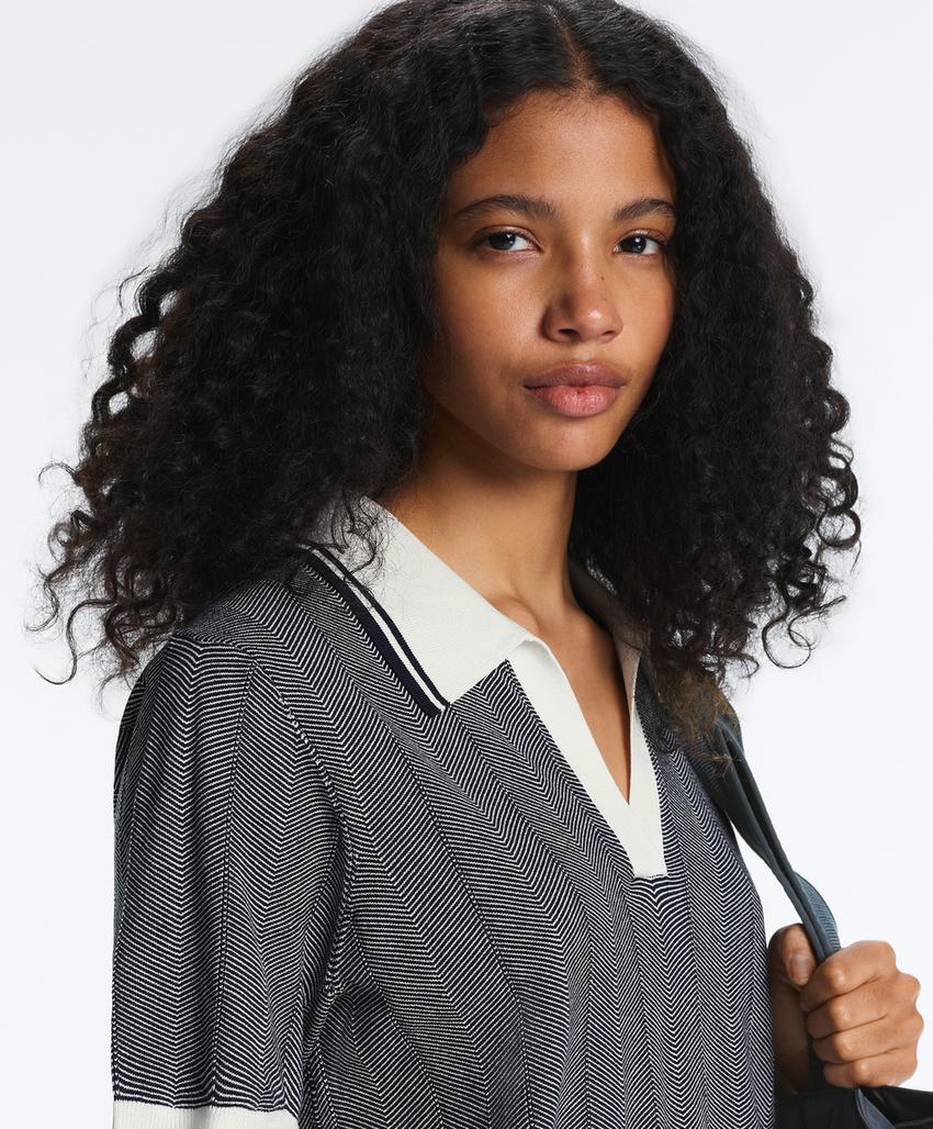 Поло из вязаного трикотажа в елочку