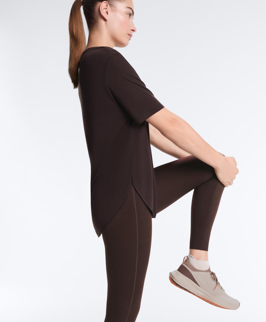 Футболка из смесового модала с короткими рукавами