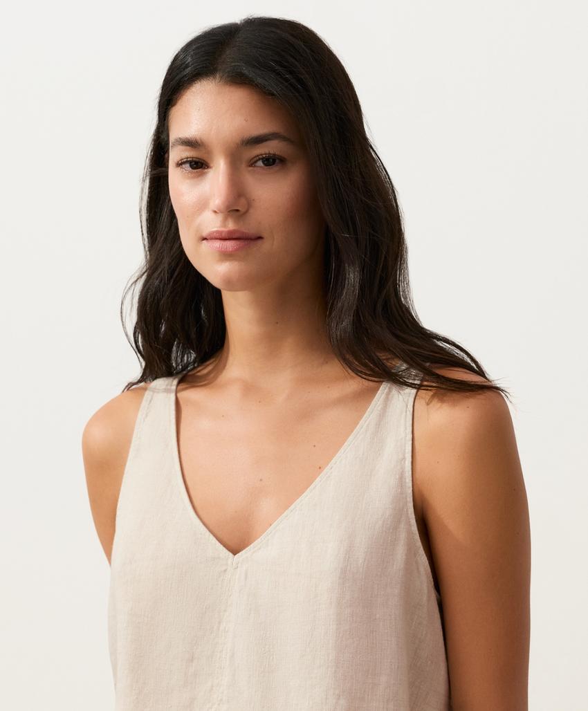 Top на бретельках с V-образным вырезом из 100%-го льна