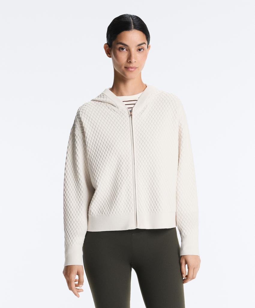 Вязаная куртка с капюшоном